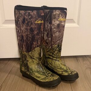 Cabela's Woodland Camouflage Youth Boots Neoprene Rubber Hunting
